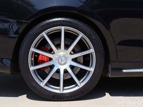 Used 2015 Mercedes-Benz S 63 AMG 4MATIC Sedan w/ Driver Assistance Package image 71