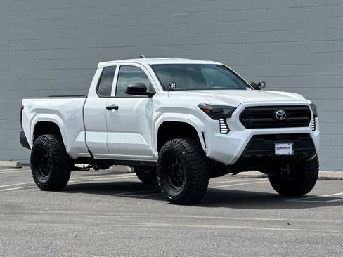 New 2025 Toyota Tacoma SR image 8