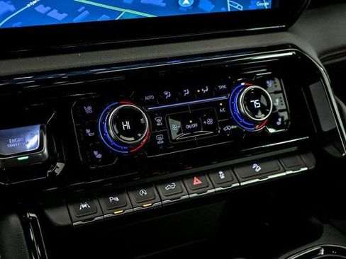 New 2026 GMC Sierra 1500 AT4 w/ Technology Package AWD/4WD image 17