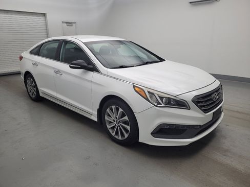 Used 2016 Hyundai Sonata Sport w/ Option Group 02 FWD image 11