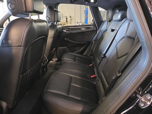 Used 2017 Porsche Macan S AWD/4WD image 5