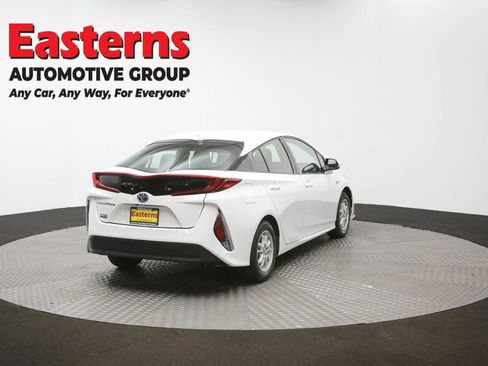Used 2018 Toyota Prius Prime Plus image 38