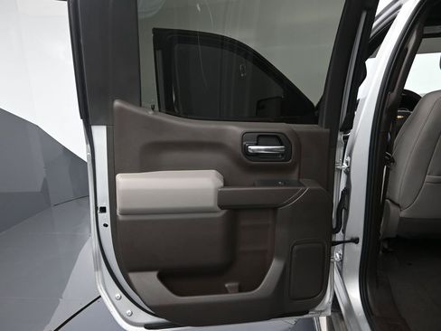 Used 2021 Chevrolet Silverado 1500 LT image 22