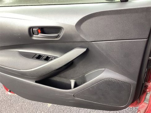 Used 2022 Toyota Corolla LE image 26