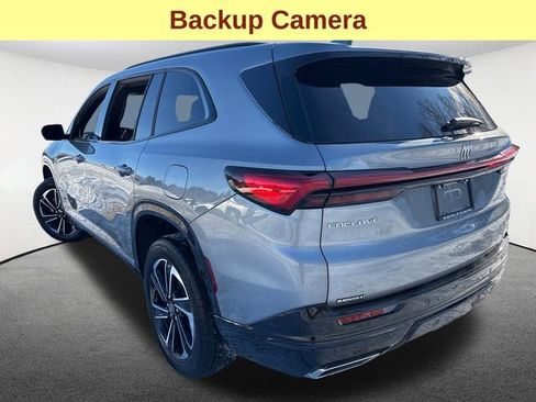 Used 2025 Buick Enclave Sport Touring image 10