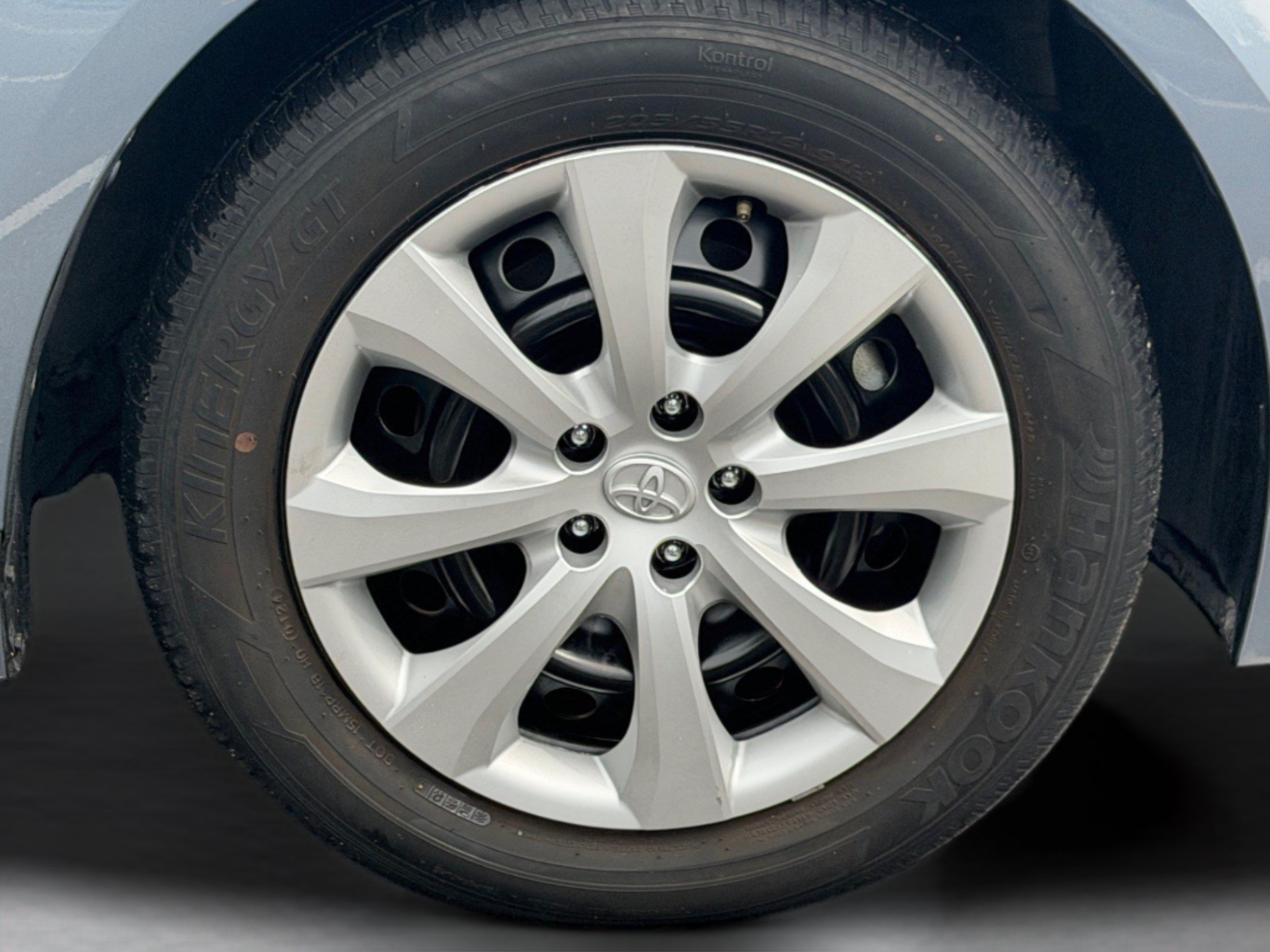 Used 2024 Toyota Corolla LE FWD image 42
