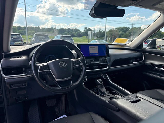 Used 2024 Toyota Grand Highlander AWD image 28