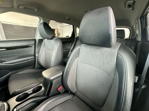 Used 2025 Kia Seltos S FWD image 14