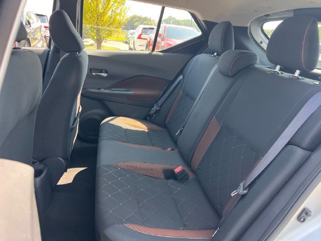 Used 2020 Nissan Kicks SR FWD image 15