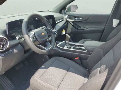 New 2026 Chevrolet Equinox LT image 18