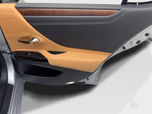 Used 2022 Lexus ES 350 w/ Premium Package image 42