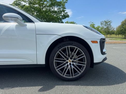 Certified 2023 Porsche Macan Turbo AWD/4WD image 11