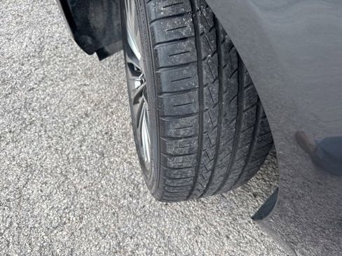 Used 2018 Genesis G90 3.3T Premium image 4