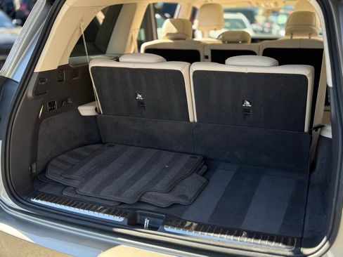 Used 2020 Mercedes-Benz GLS 450 4MATIC image 29