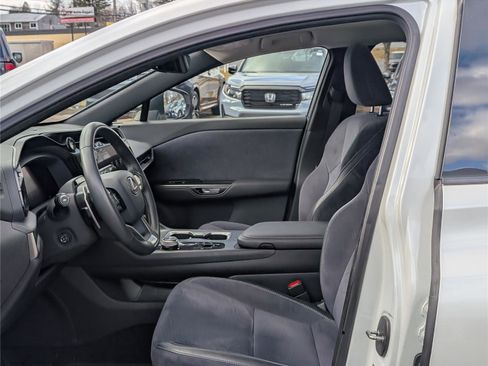 Used 2023 Lexus RZ 450e Premium image 16