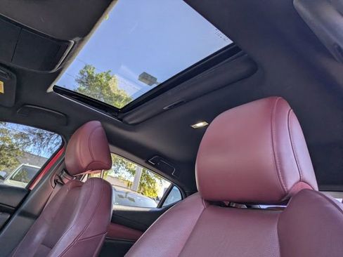 Used 2019 MAZDA MAZDA3 Premium image 24