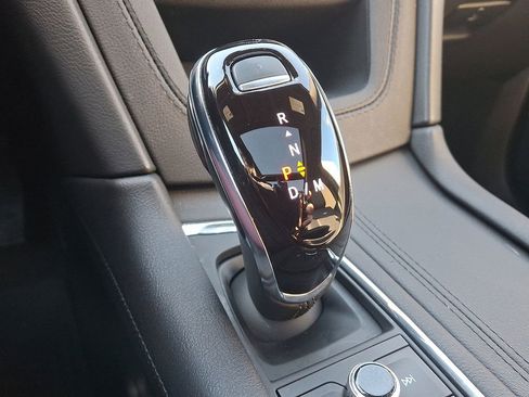 Certified 2024 Cadillac XT6 Premium Luxury image 17