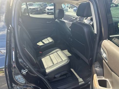 Used 2022 GMC Acadia Denali w/ Denali Ultimate Package AWD/4WD image 19