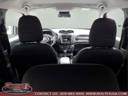 Used 2023 Jeep Renegade Latitude AWD/4WD image 20