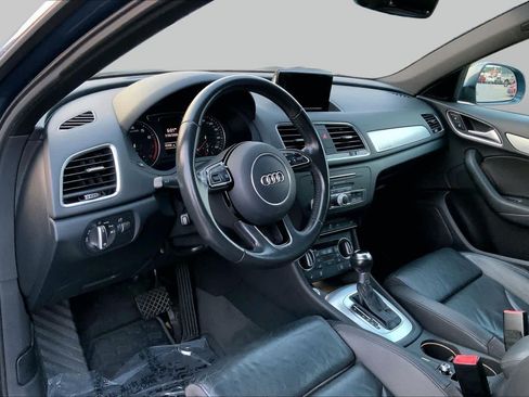 Used 2018 Audi Q3 2.0T Premium w/ Convenience Package AWD/4WD image 17