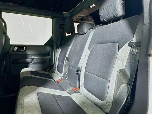 Used 2022 Ford Bronco Big Bend w/ Sasquatch Package image 14