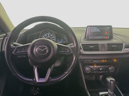 Used 2018 MAZDA MAZDA3 Touring image 25
