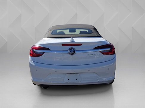 Used 2019 Buick Cascada Premium image 4