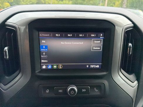 Used 2020 Chevrolet Silverado 1500 Custom w/ Custom Value Package AWD/4WD image 18