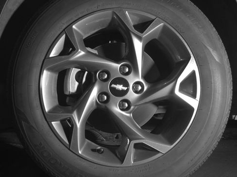 Used 2025 Chevrolet Trax LT image 12