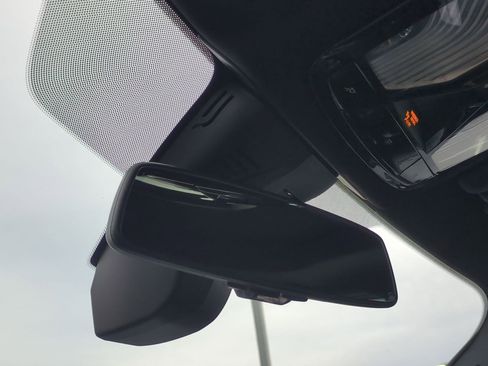 Used 2025 BMW M340i RWD image 27