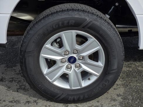 Used 2020 Ford F150 XLT image 11