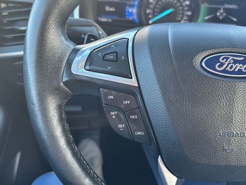 Used 2017 Ford Edge SEL w/ Equipment Group 201A image 31