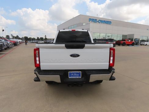 Used 2025 Ford F250 XLT AWD/4WD image 13