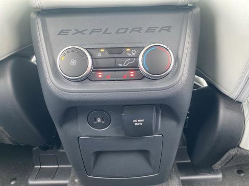 New 2026 Ford Explorer Platinum w/ LUX Leather Package image 34