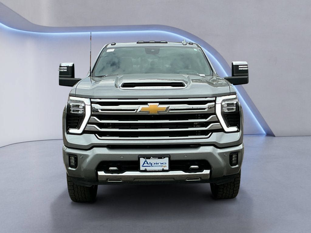 Used 2025 Chevrolet Silverado 3500 High Country w/ High Country Premium Package AWD/4WD image 8