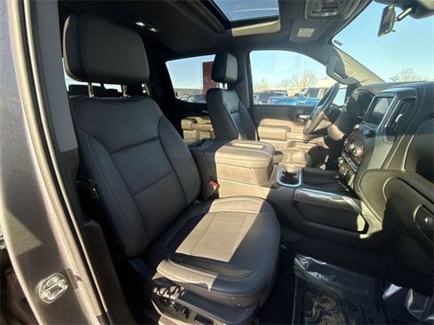 Used 2021 Chevrolet Silverado 1500 LTZ w/ LTZ Premium Package image 24