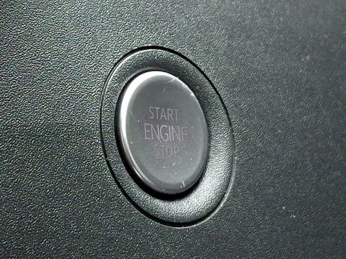 Certified 2025 Volkswagen ID.4 Pro RWD image 23