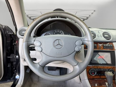 Used 2005 Mercedes-Benz CLK 500 Cabriolet image 12