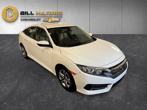 Used 2018 Honda Civic LX image 9