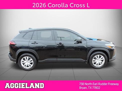 Used 2026 Toyota Corolla Cross L FWD image 2