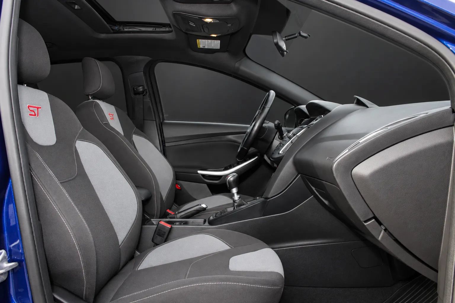 Used 2016 Ford Focus ST FWD image 25