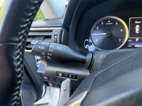 Used 2019 Lexus IS 300 image 10