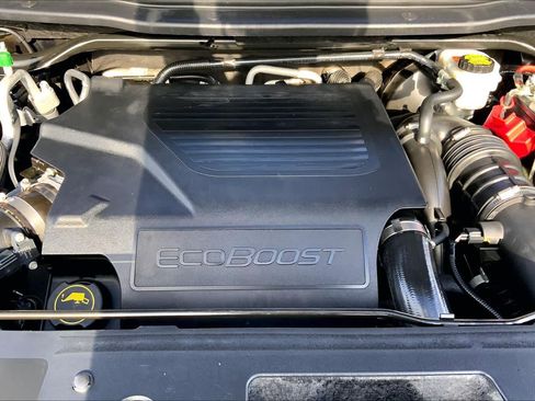 Used 2019 Ford Explorer Platinum AWD/4WD image 32