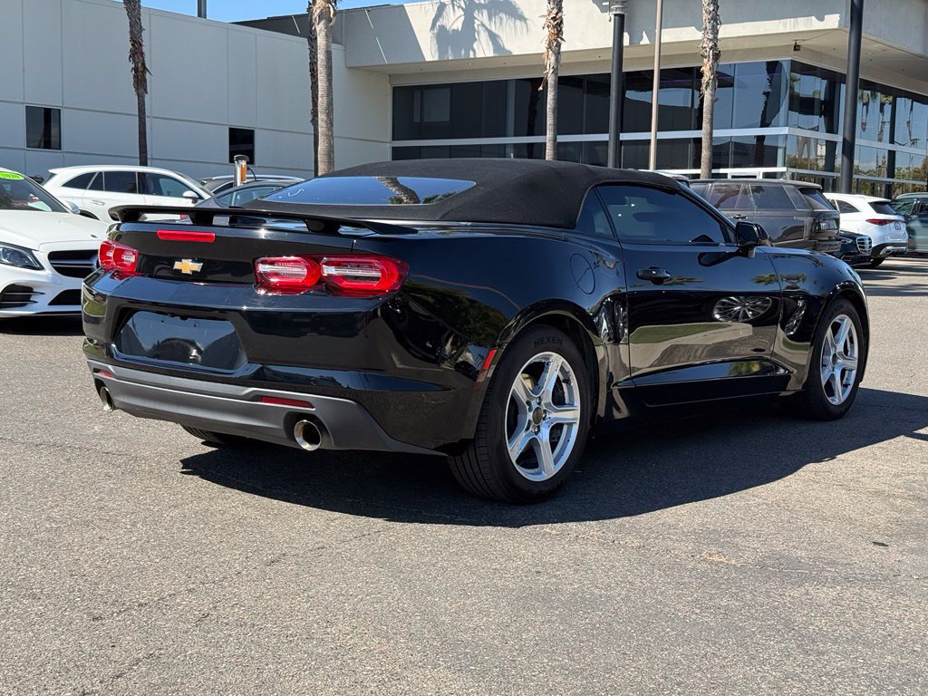 Used 2023 Chevrolet Camaro LT RWD image 6