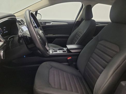 Used 2020 Ford Fusion SE AWD/4WD image 17