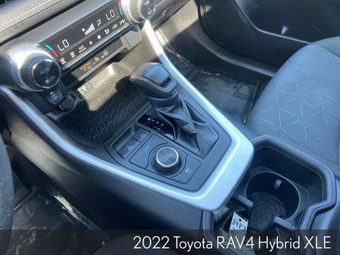 Used 2022 Toyota RAV4 XLE w/ Convenience Package AWD/4WD image 19