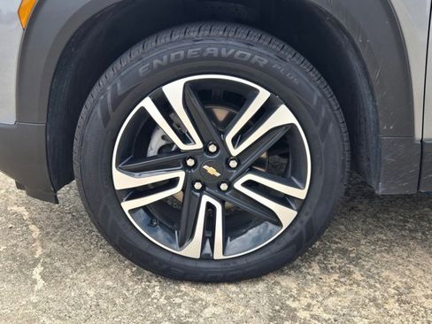 Used 2023 Chevrolet TrailBlazer LT w/ Convenience Package image 10