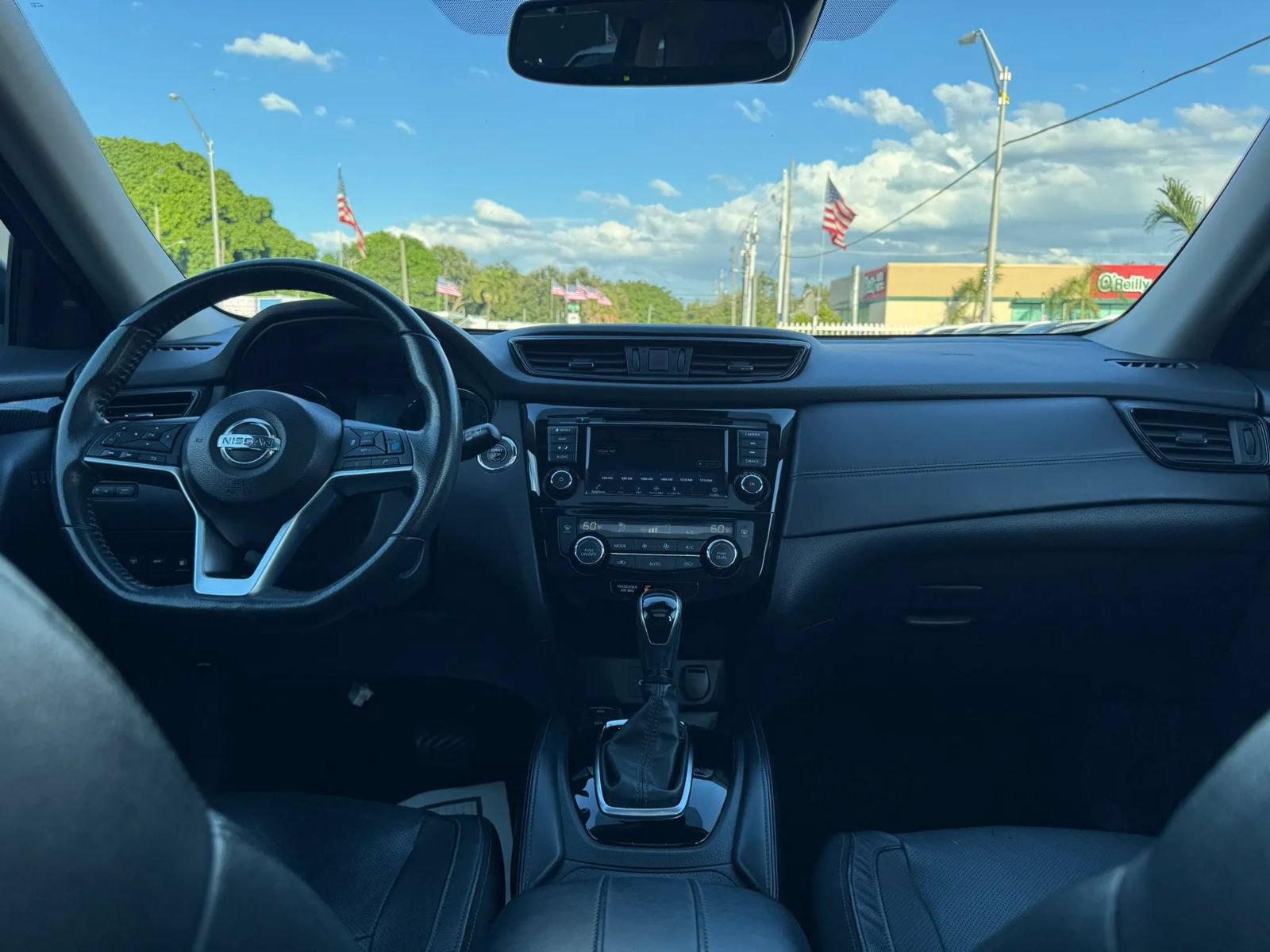 Used 2019 Nissan Rogue SL w/ Premium Package AWD/4WD image 24