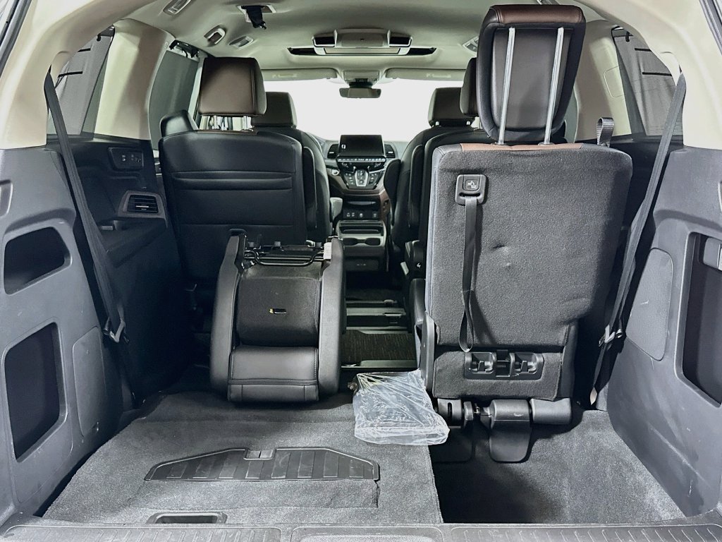 Certified 2026 Honda Odyssey Elite image 16