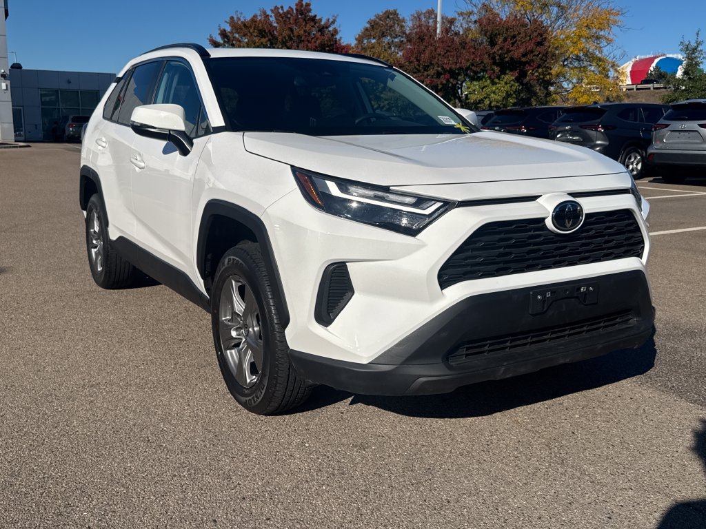 Used 2024 Toyota RAV4 XLE w/ Convenience Package AWD/4WD image 11